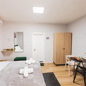 Daire New Near New Bazaar - Center, Tiran
