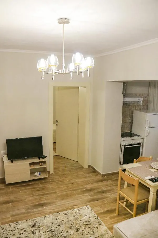 New Bazaar Arben'S Apartment Tirana Albania