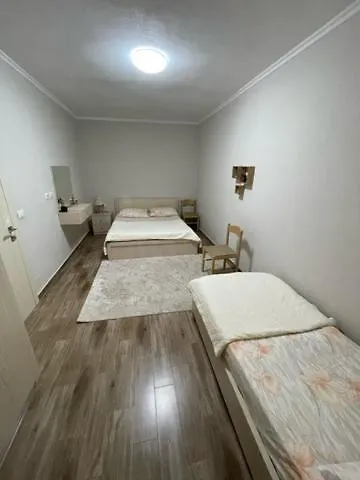 New Bazaar Arben'S Apartment Tirana